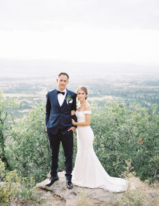 sophisticated couple at cherokee ranch and castle real wedding